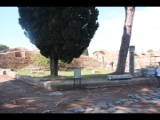 04853 ostia - regio i - insula xiv - ninfeo (i,xiv,1) - ecke via della foce li und via degli horrea epagathiana re - 09-2016.jpg